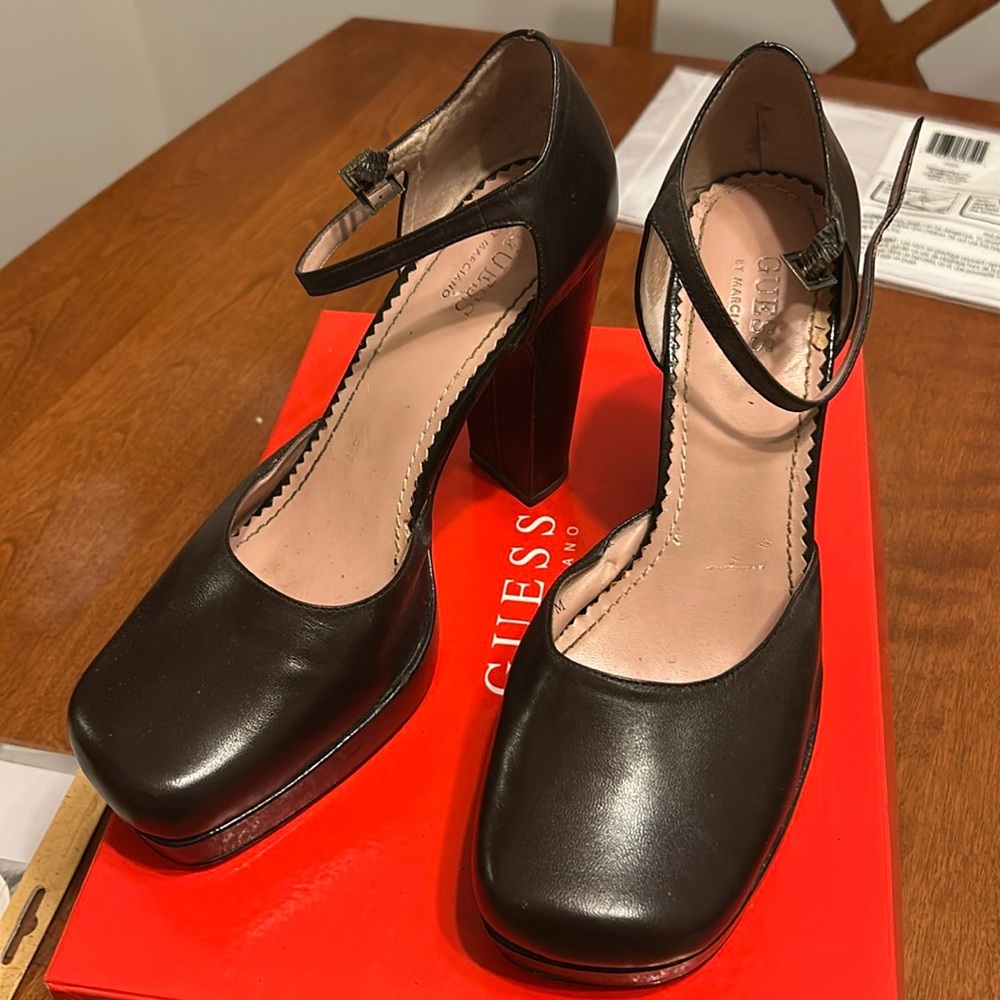 Guess brown closed toe stacked heels